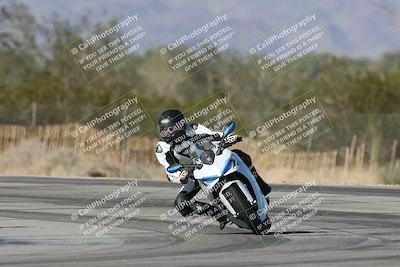 media/Dec-01-2025-Moto Forza (Mon) [[2daa91e15f]]/3-Beginner Group/Session 3 (Turn 3)/